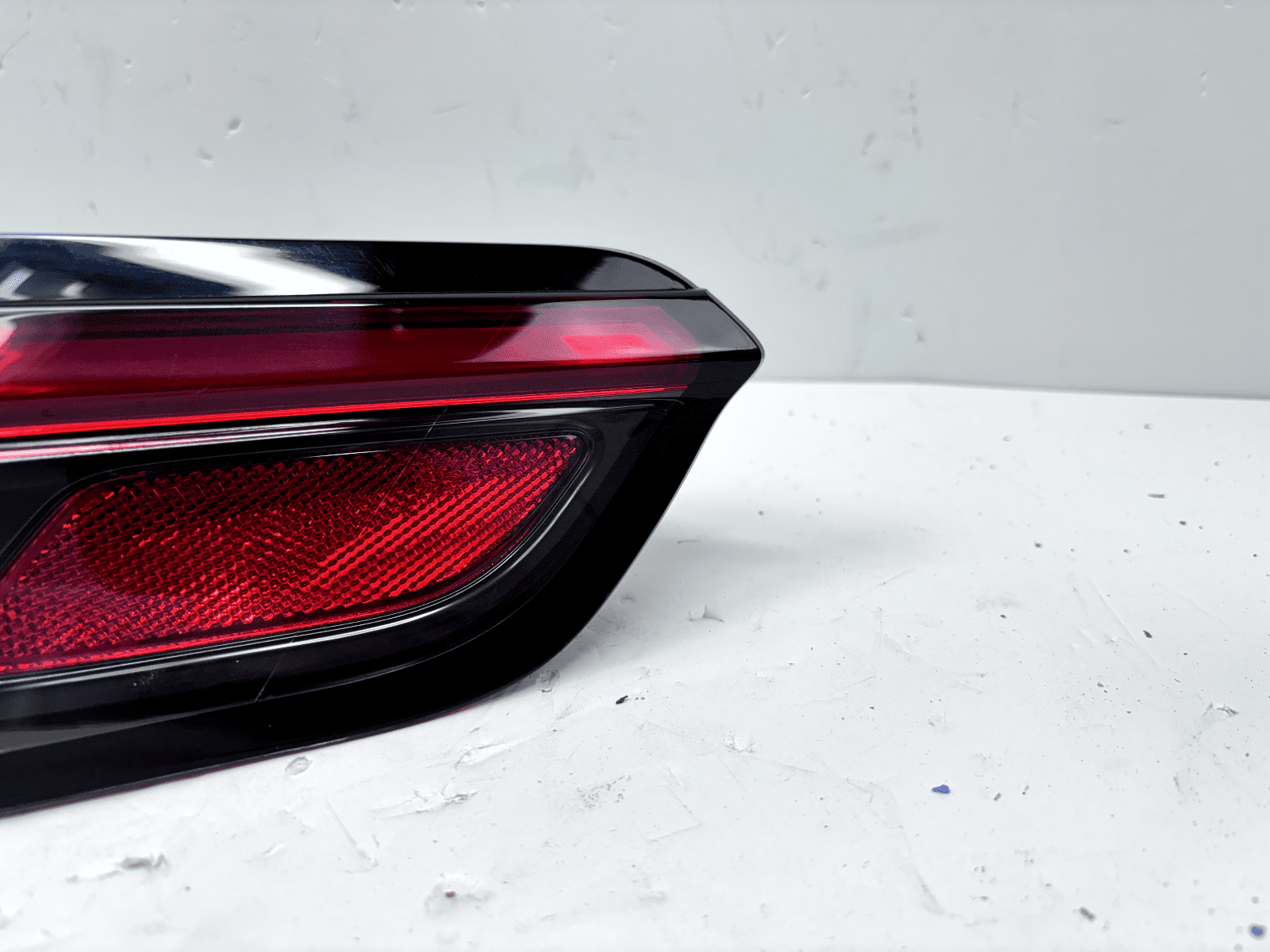 2021-23 Jeep Grand Cherokee LED Rear Right OEM Tail Light 68421133ad - Image 4
