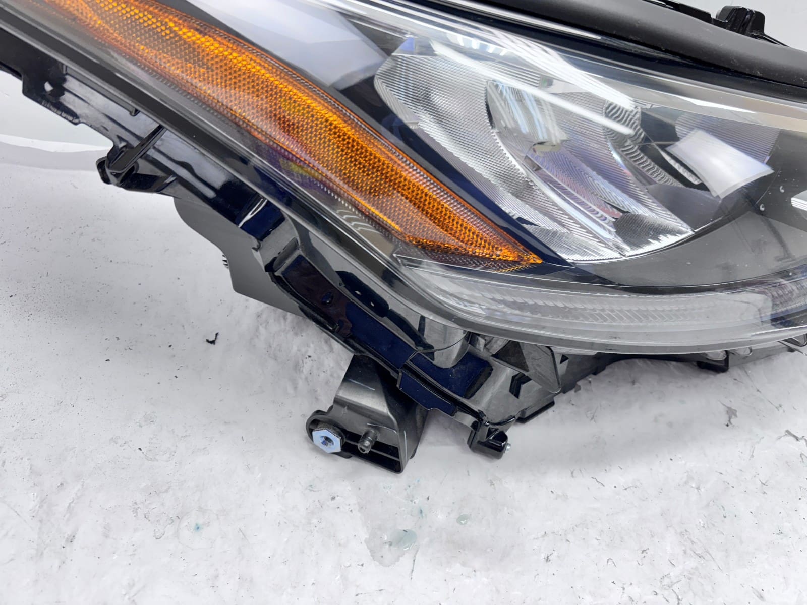 2020-23 Toyota Highlander LED Front Right OEM Headlight 10000-8A05M - Image 10