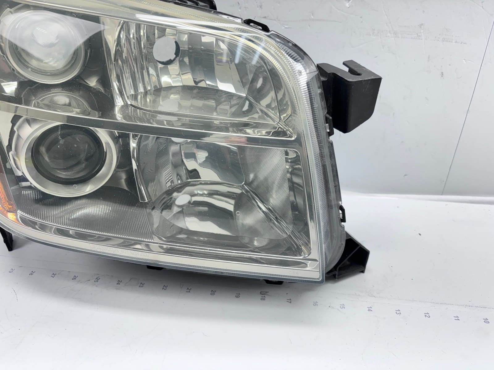 2006-08 Honda Pilot Halogen Front Right OEM Headlight 33101S9VA11 - Image 5
