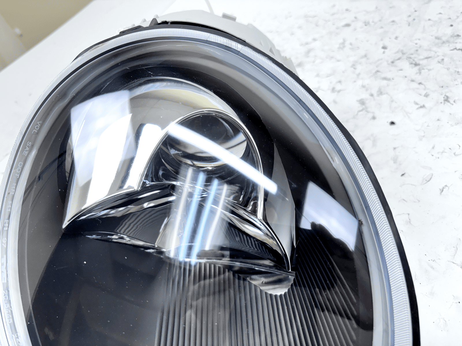 1998-2005 VW Beetle Halogen Front Right Headlight - Image 7