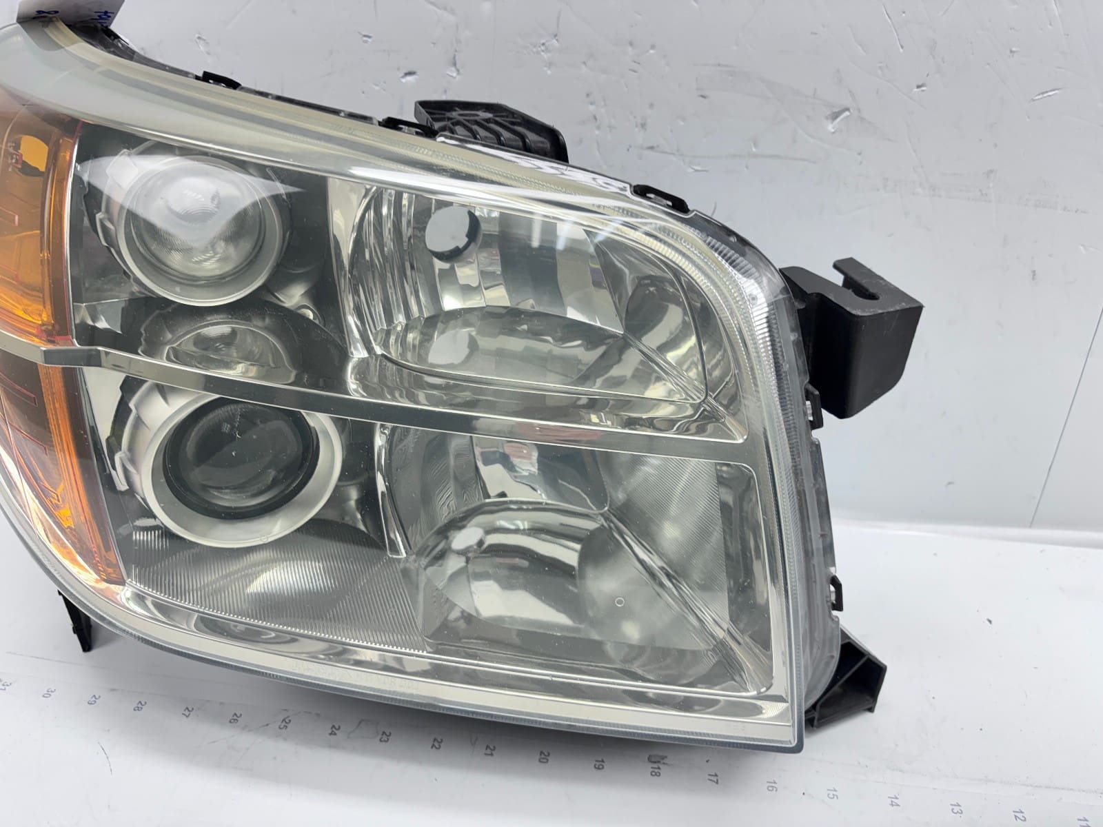 2006-08 Honda Pilot Halogen Front Right OEM Headlight 33101S9VA11 - Image 6