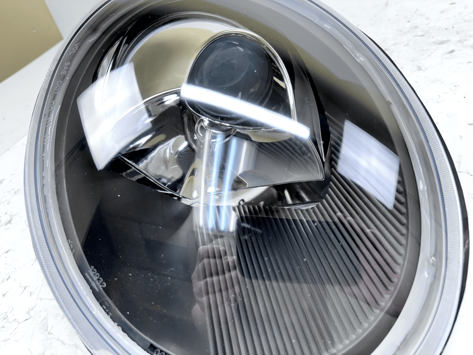 1998-2005 VW Beetle Halogen Front Right Headlight - Image 9