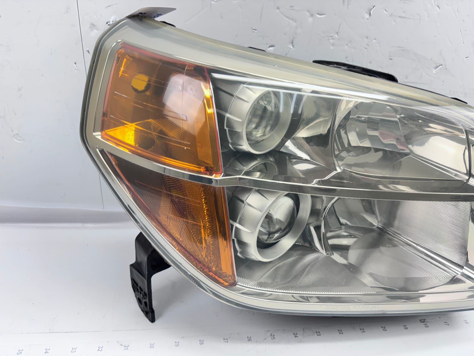 2006-08 Honda Pilot Halogen Front Right OEM Headlight 33101S9VA11 - Image 10