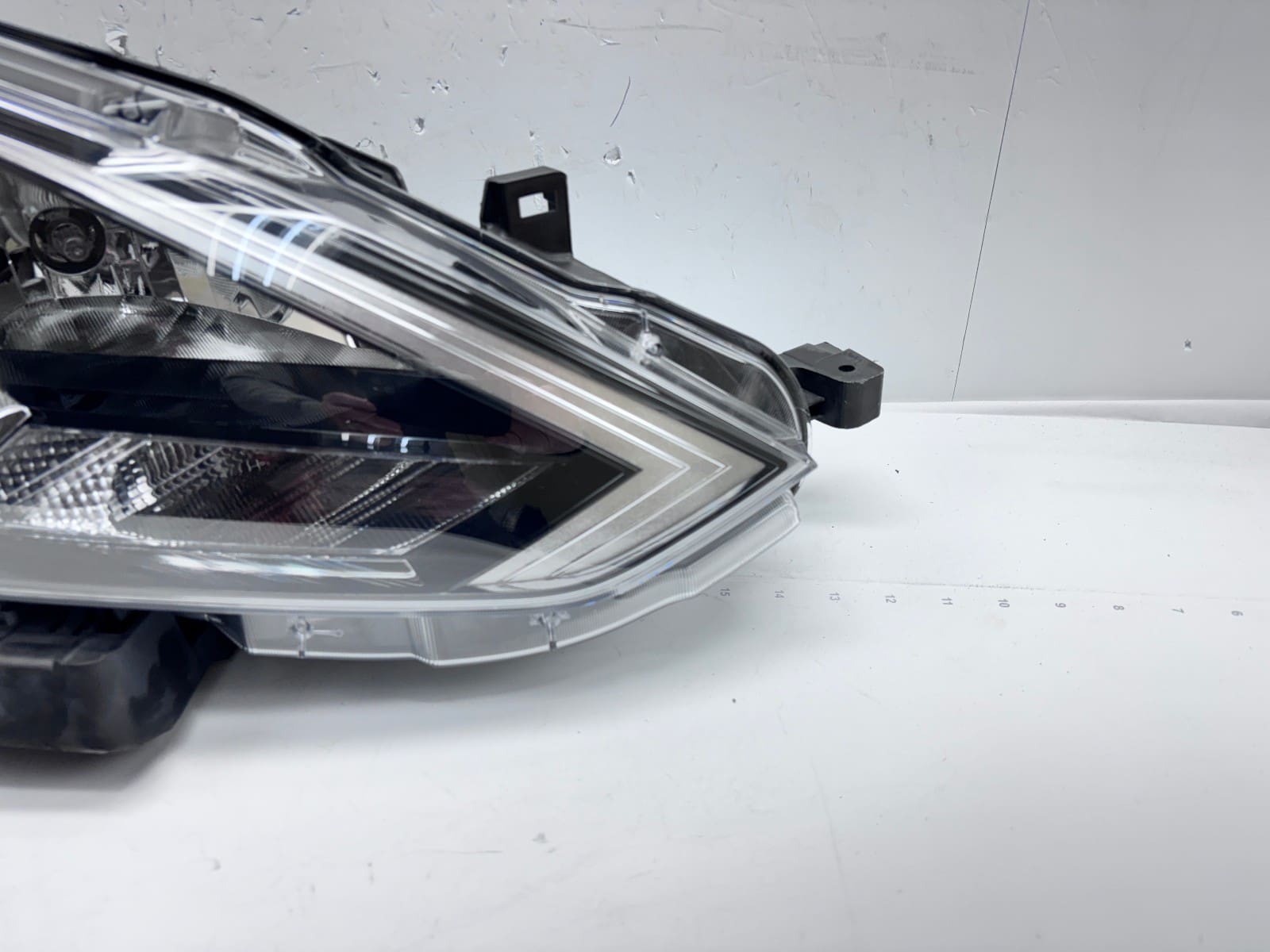 2016-19 Nissan Sentra Halogen Front Right OEM Headlight 260103YU0A - Image 4