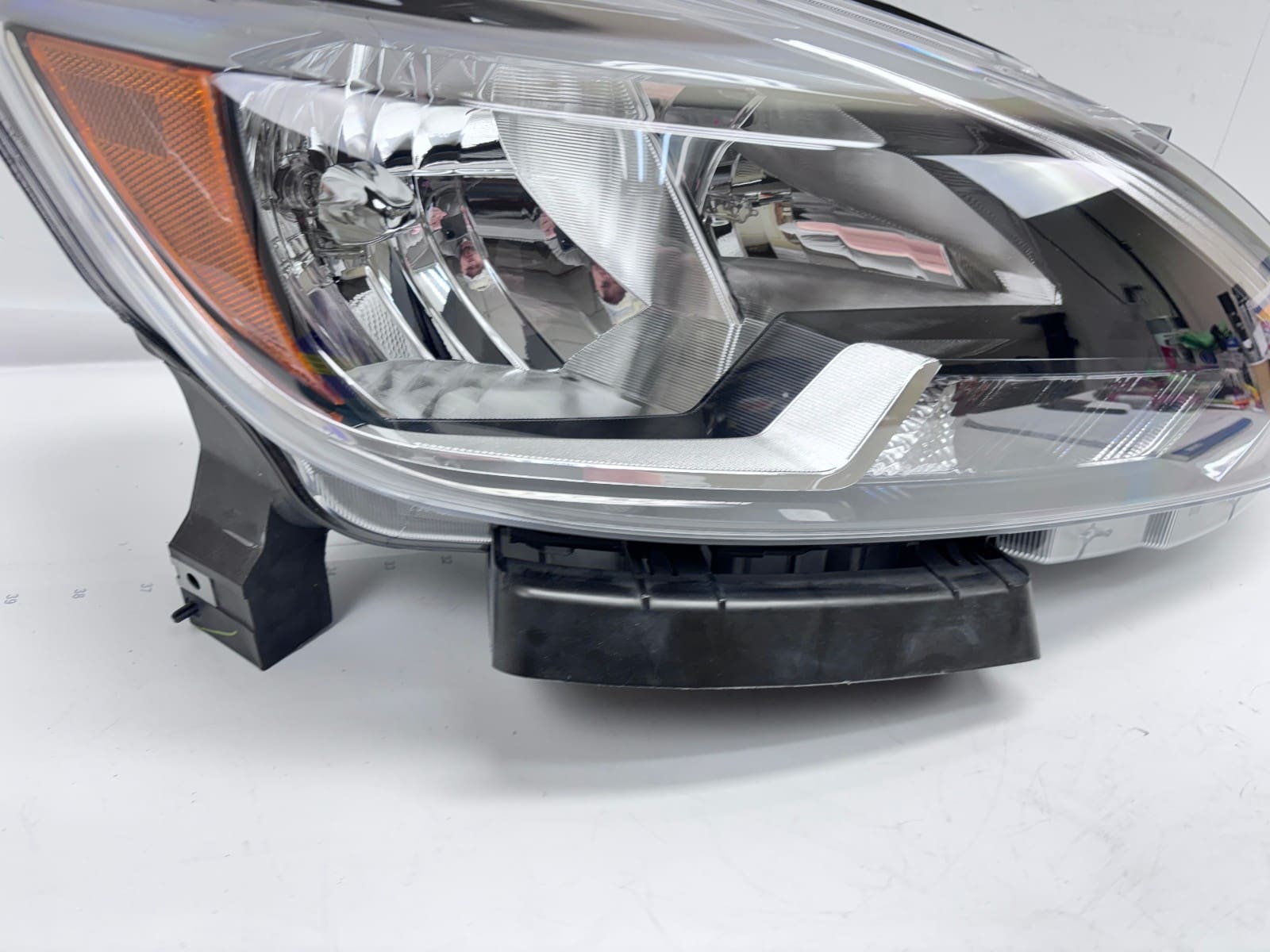 2016-19 Nissan Sentra Halogen Front Right OEM Headlight 260103YU0A - Image 11