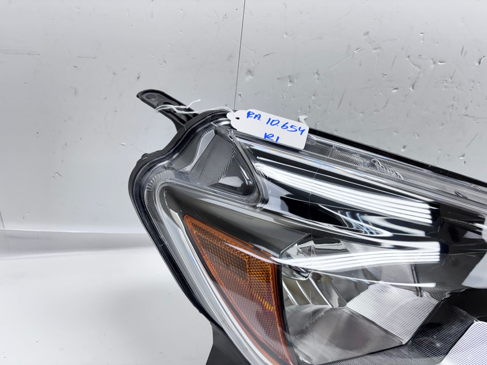 2016-19 Nissan Sentra Halogen Front Right OEM Headlight 260103YU0A - Image 13