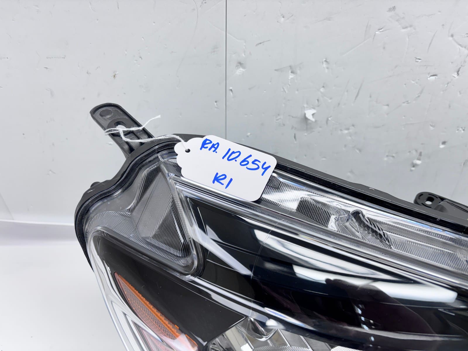 2016-19 Nissan Sentra Halogen Front Right OEM Headlight 260103YU0A - Image 14