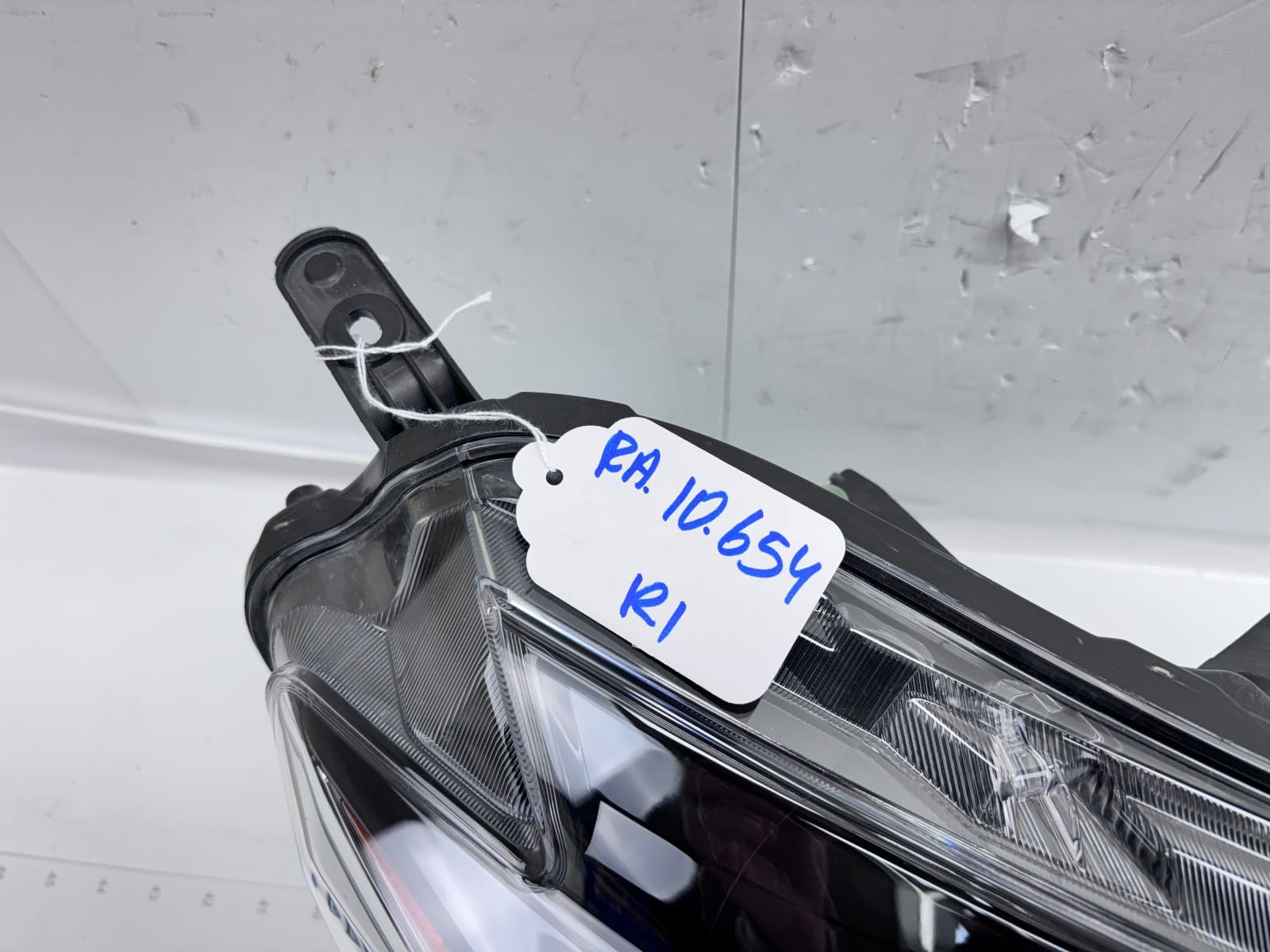 2016-19 Nissan Sentra Halogen Front Right OEM Headlight 260103YU0A - Image 15