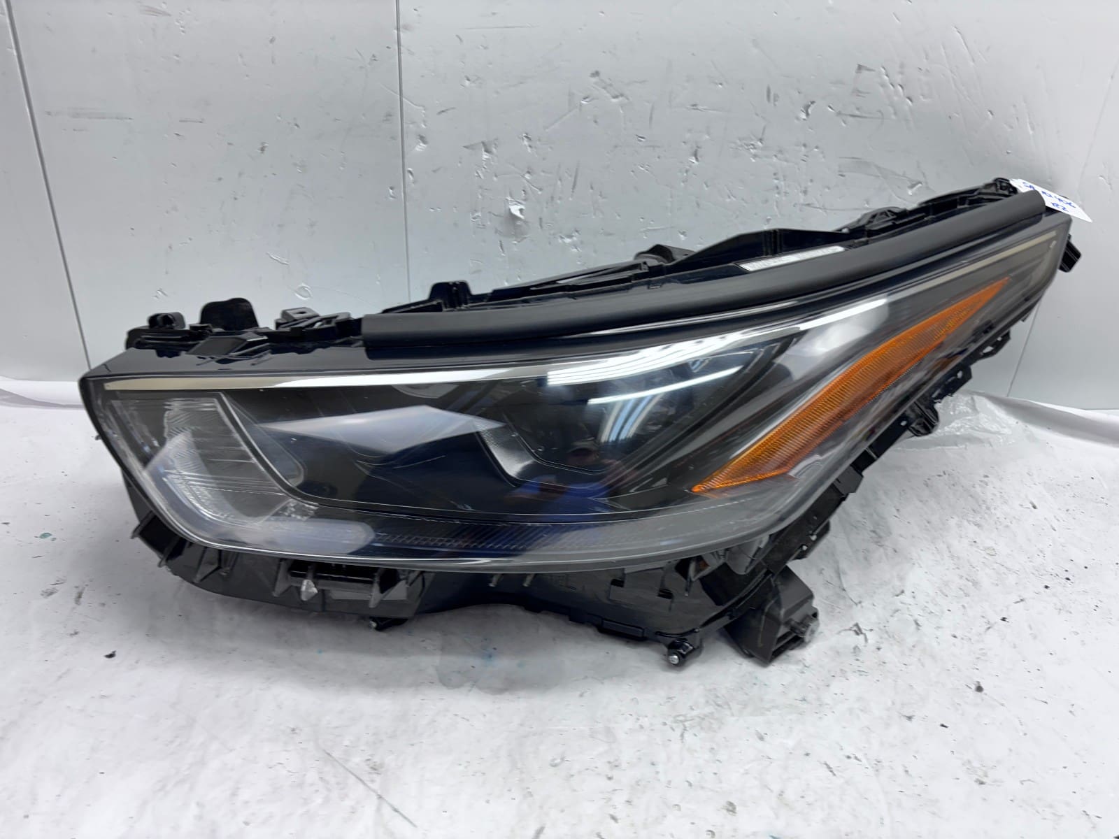 2020-23 Toyota Highlander LED Front Left OEM Headlight 10100-8A0M4 - Image 2