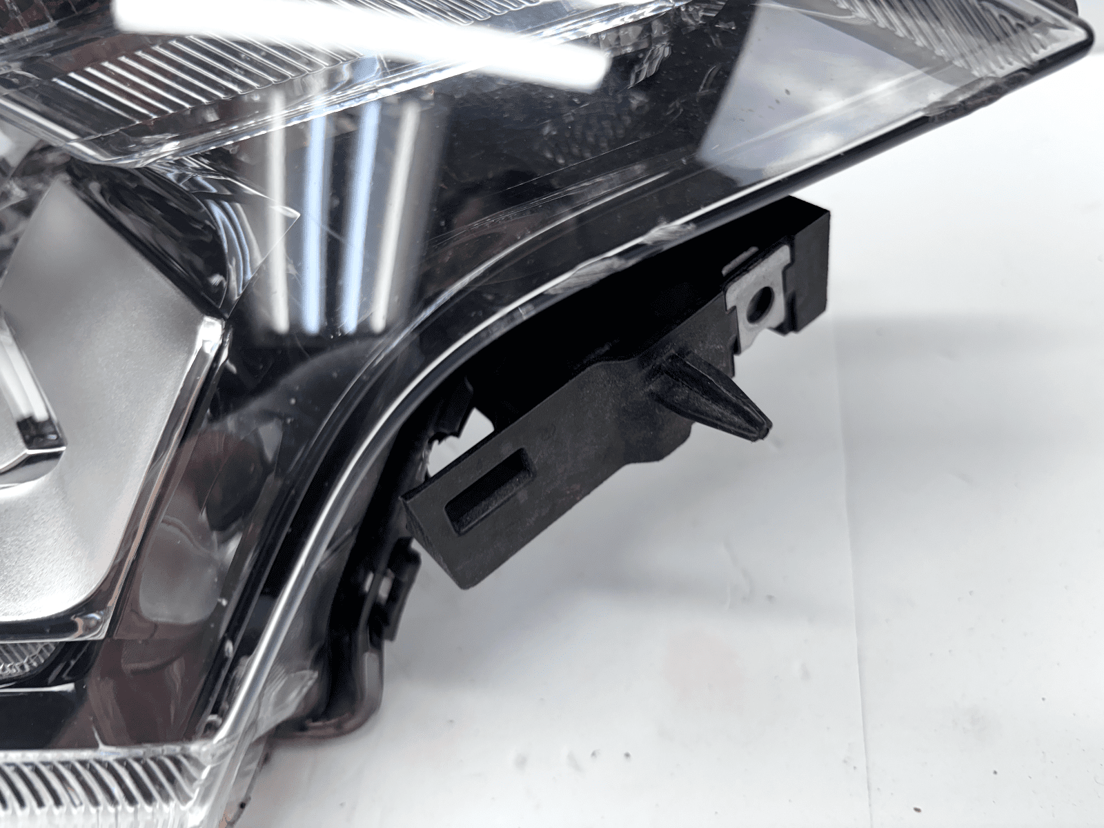 2016-19 Mitsubishi Outlander Halogen LED Front Right OEM Headlight - Image 12