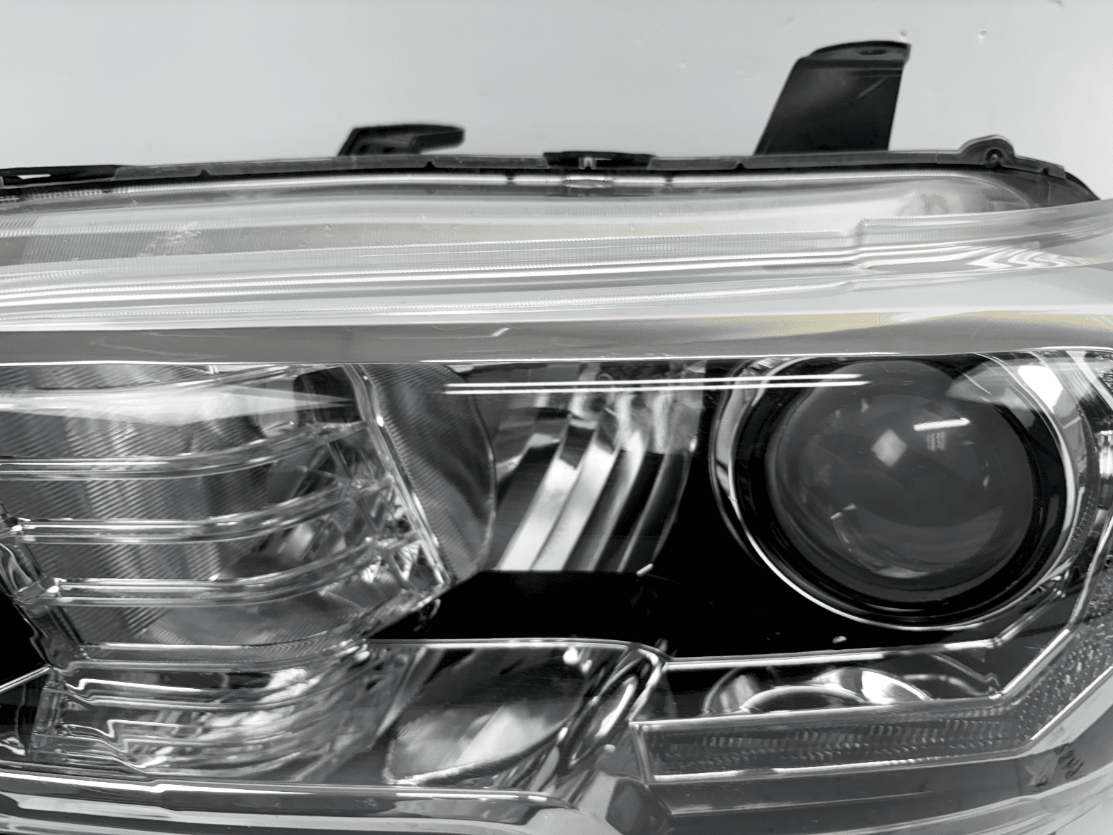 2016-2022 Toyota Tacoma Halogen LED Left OEM Headlight - Image 8