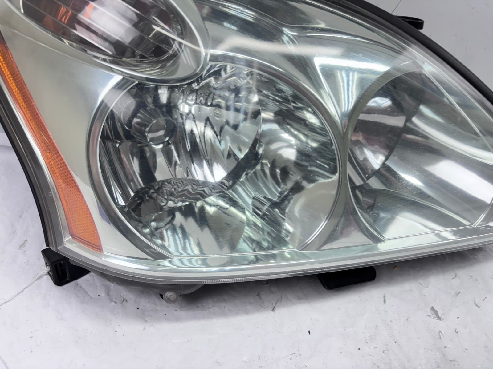 Used 2004-2009 Lexus RX RX350 RX330 Halogen Right OEM Headlight - Image 7