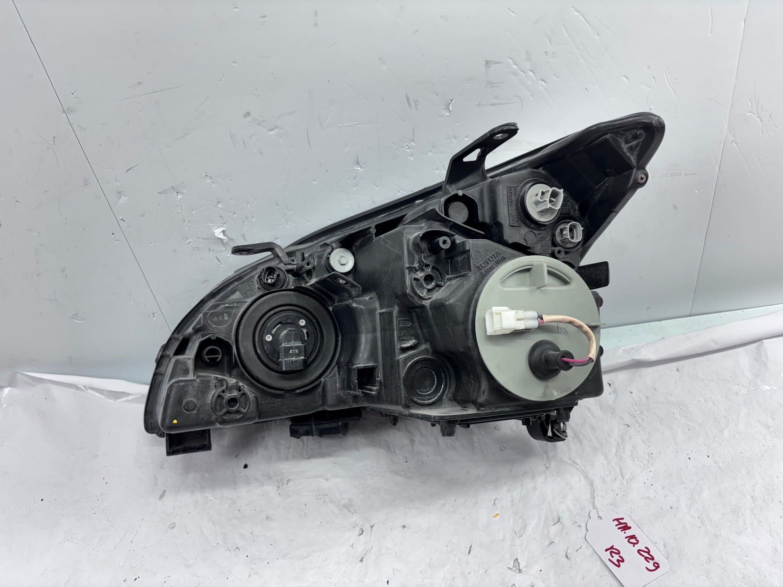 Used 2004-2009 Lexus RX RX350 RX330 Halogen Right OEM Headlight - Image 18