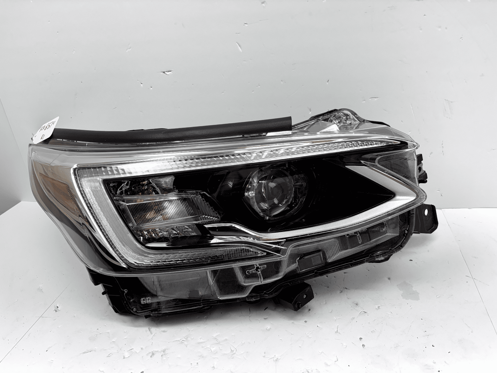 2020-2022 Subaru Legacy Front Right LED Headlight Assembly OEM Used Factory - Image 2