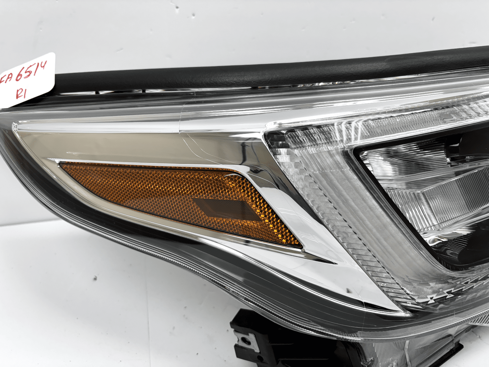 2020-2022 Subaru Legacy Front Right LED Headlight Assembly OEM Used Factory - Image 12