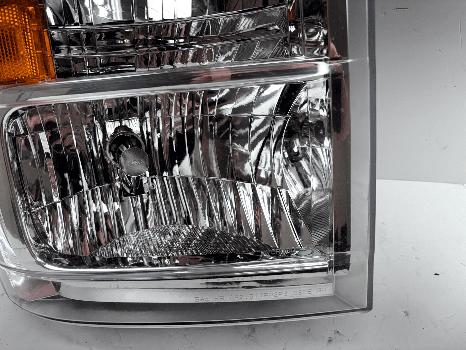 2008-2021 Ford E-Series E150 E250 E350 Front Right Halogen OEM Headlight - Image 3