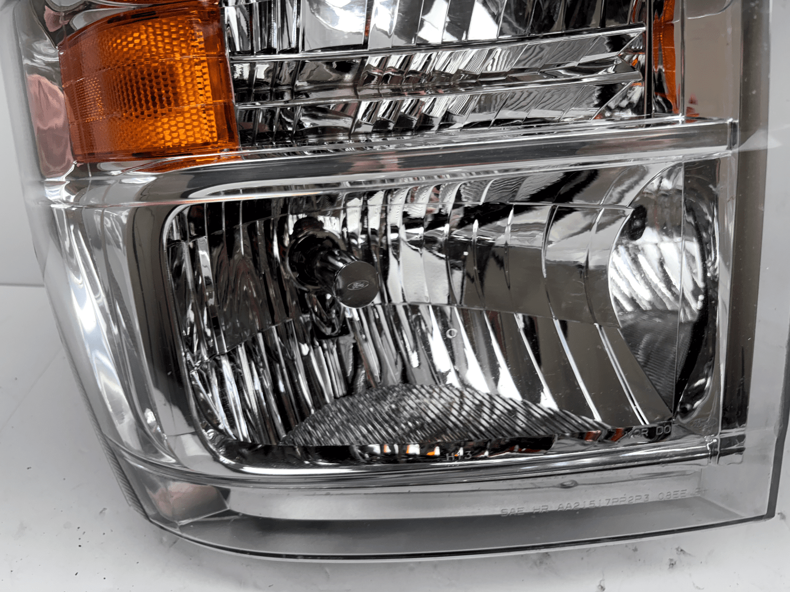 2008-2021 Ford E-Series E150 E250 E350 Front Right Halogen OEM Headlight - Image 5