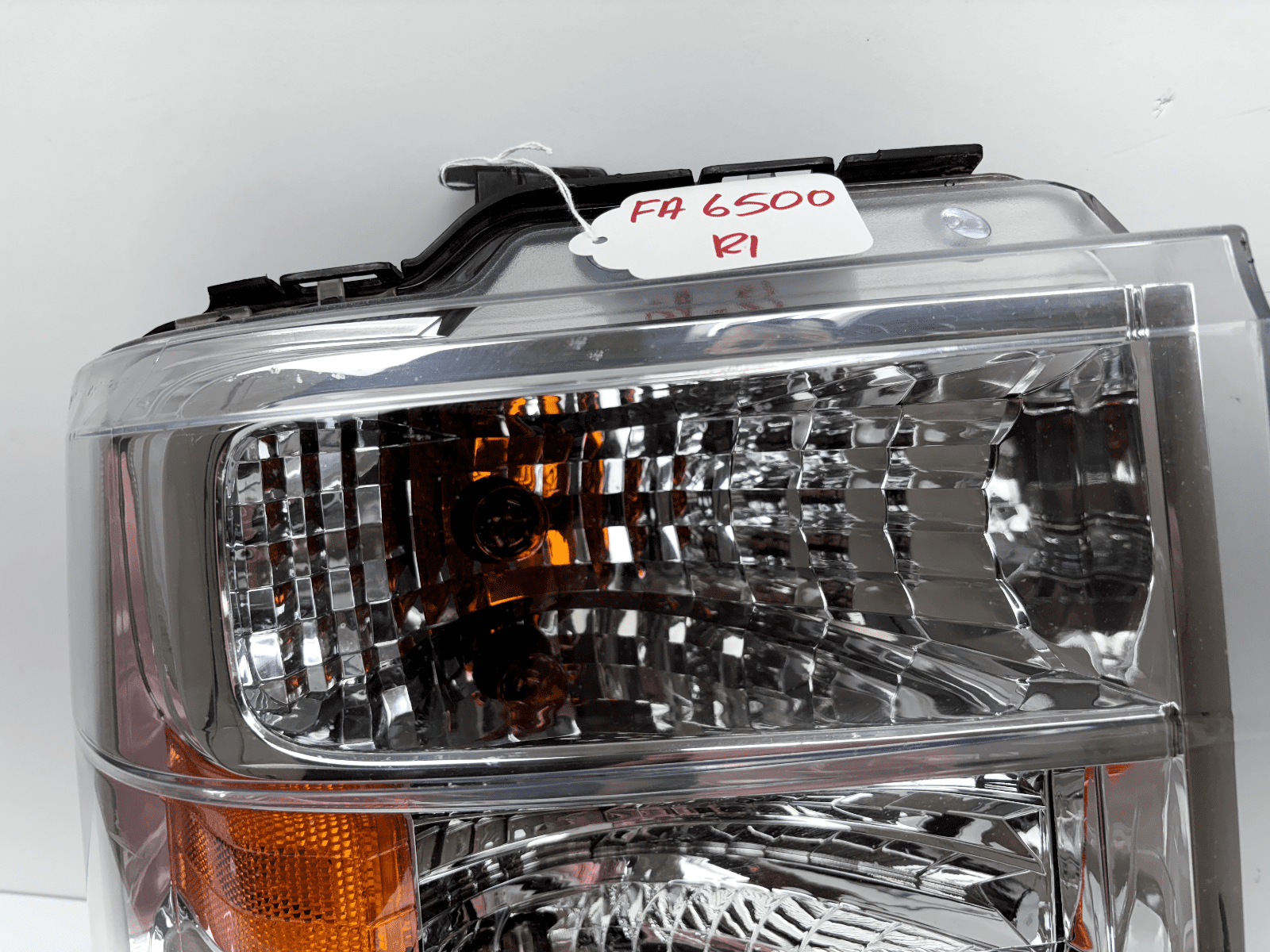 2008-2021 Ford E-Series E150 E250 E350 Front Right Halogen OEM Headlight - Image 10