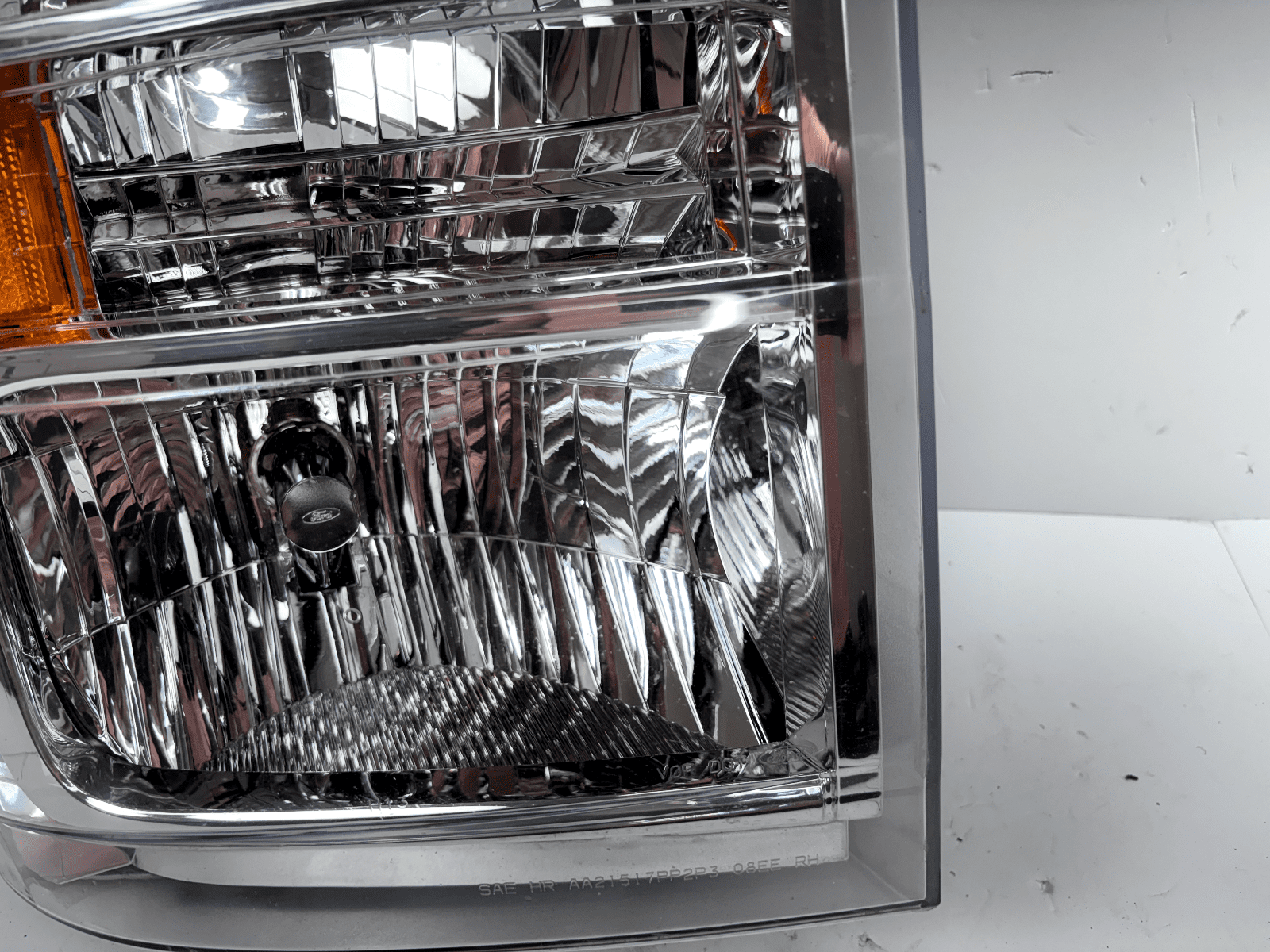 2008-2021 Ford E-Series E150 E250 E350 Front Right Halogen OEM Headlight - Image 11