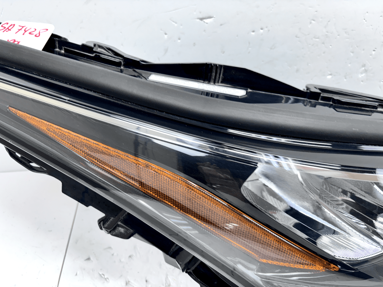 2020-23 Toyota Highlander LED Front Right OEM Headlight 10000-8a06m - Image 10