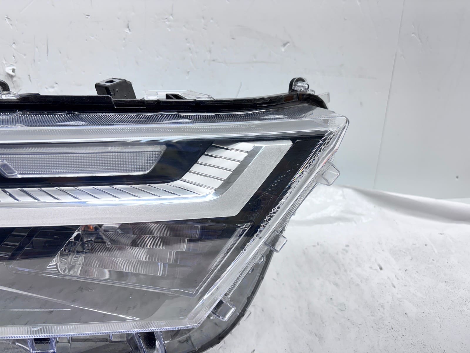 2022-24 Toyota RAV4 XLE LED Front Right OEM Headlight 81110-0R350 - Image 2