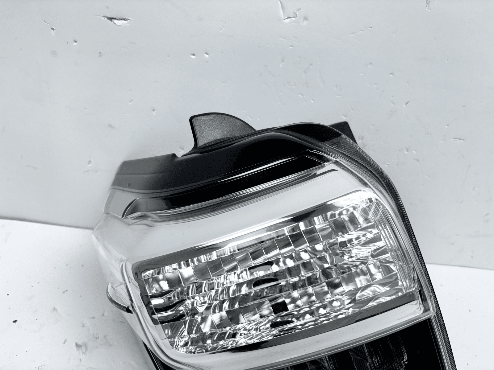 2014-2023 Toyota 4Runner Halogen Rear Left OEM Tail Light - Image 6