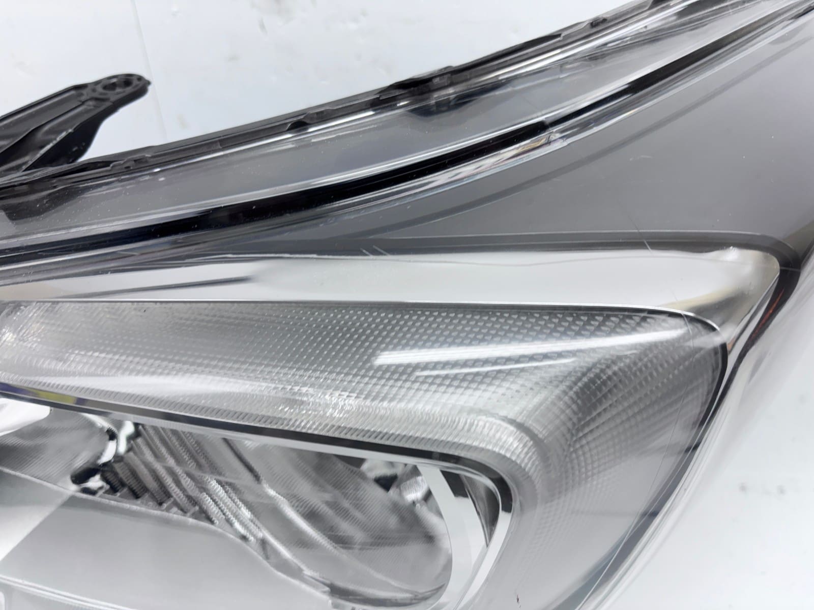 2017-18 Subaru Forester Halogen Front Left OEM Headlight 84001SG291 - Image 8
