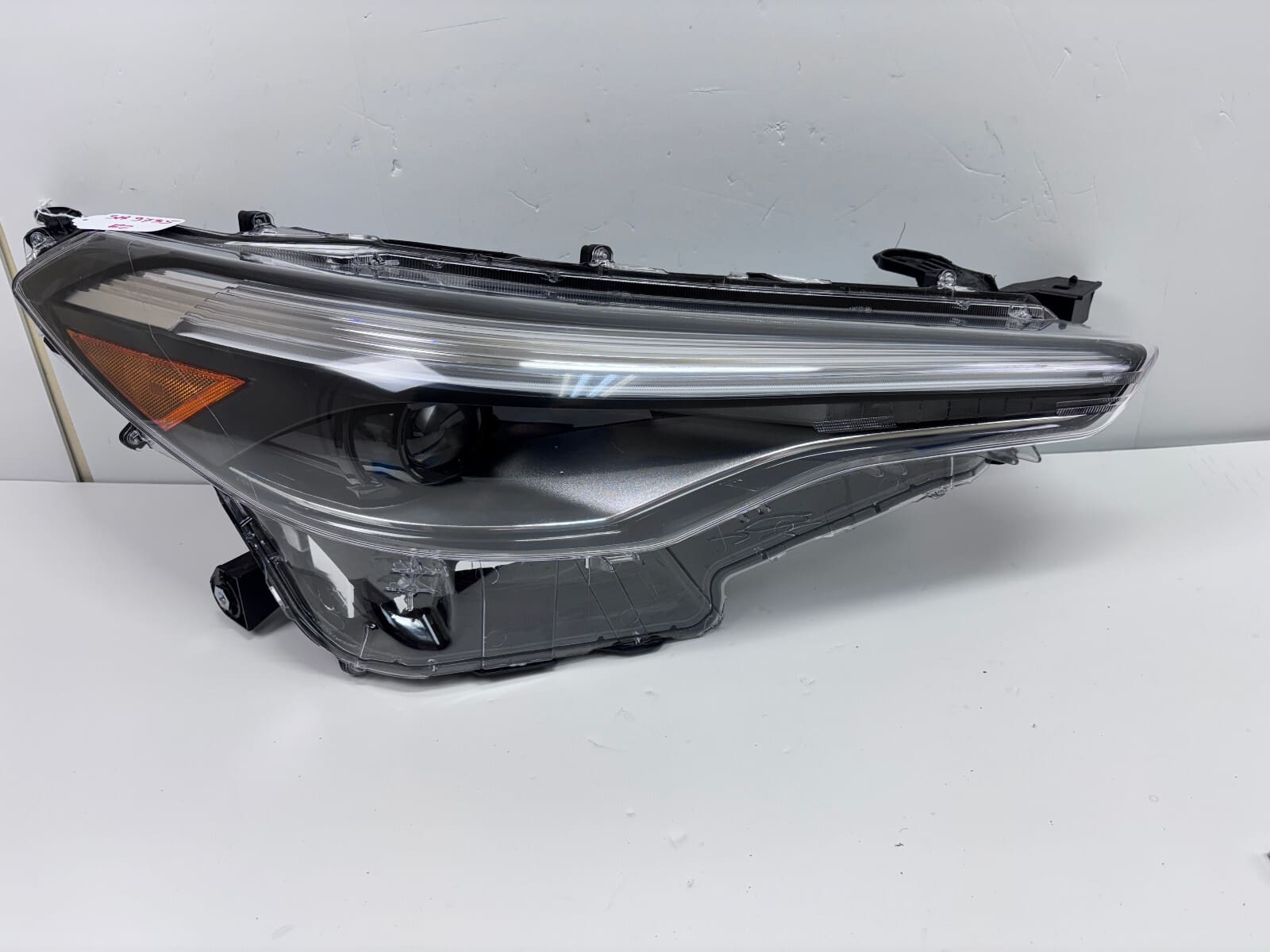 2022-25 Toyota Corolla Cross LED Front Right OEM Headlight 10000-8A0GR