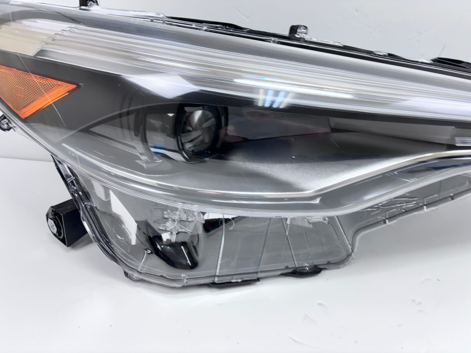 2022-25 Toyota Corolla Cross LED Front Right OEM Headlight 10000-8A0GR - Image 6