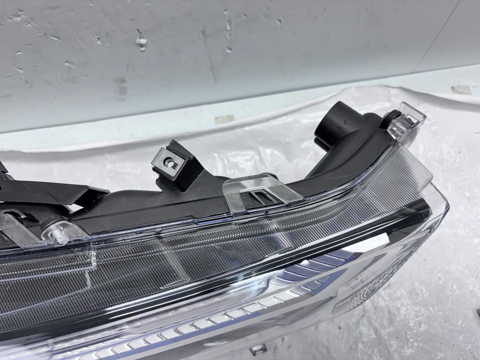 2022-24 Toyota RAV4 XLE LED Front Right OEM Headlight 81110-0R350 - Image 18