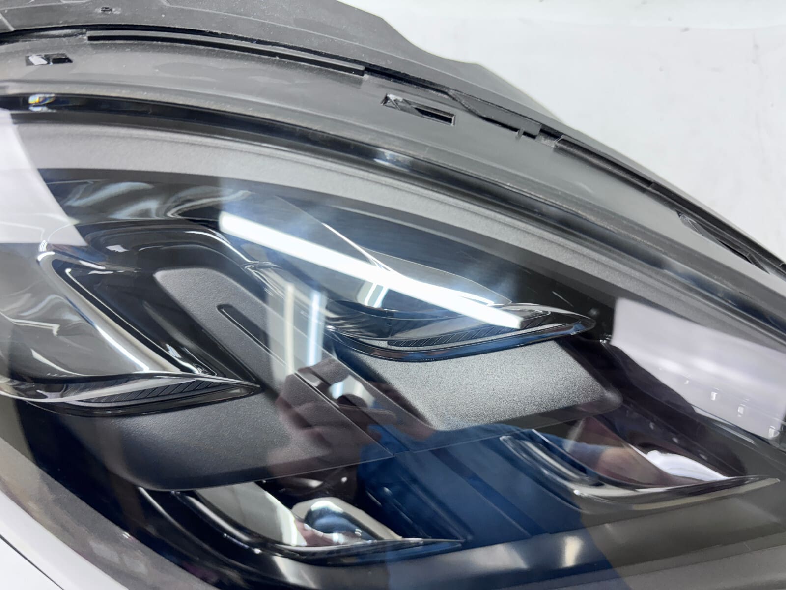 2019-23 Porsche Cayenne Matrix LED Front Right OEM Headlight 9Y0941036K - Image 8