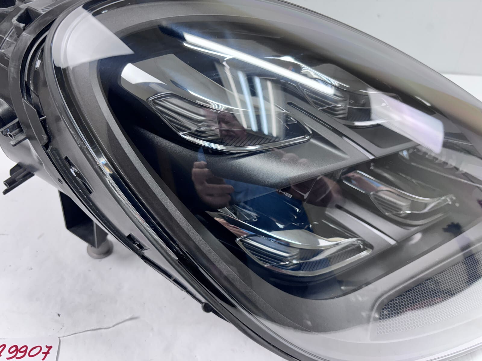 2019-23 Porsche Cayenne Matrix LED Front Right OEM Headlight 9Y0941036K - Image 10
