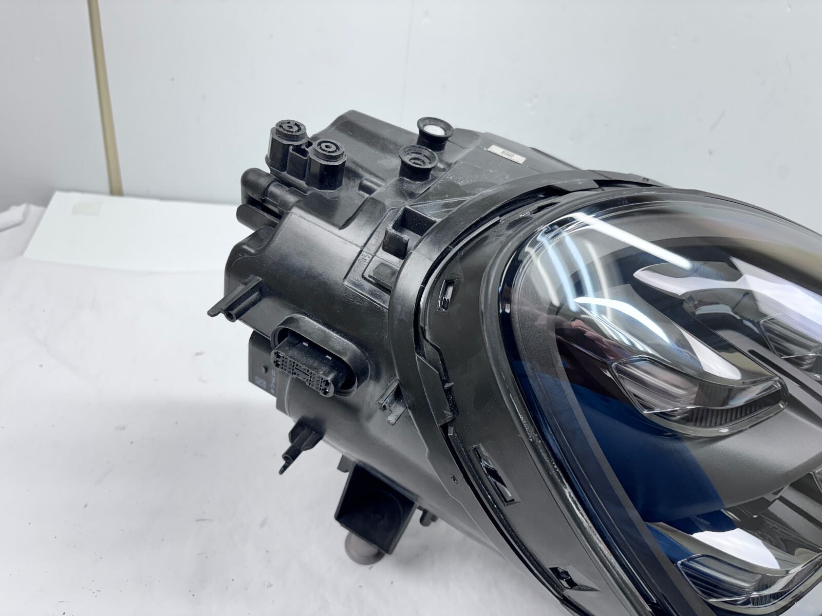 2019-23 Porsche Cayenne Matrix LED Front Right OEM Headlight 9Y0941036K - Image 13