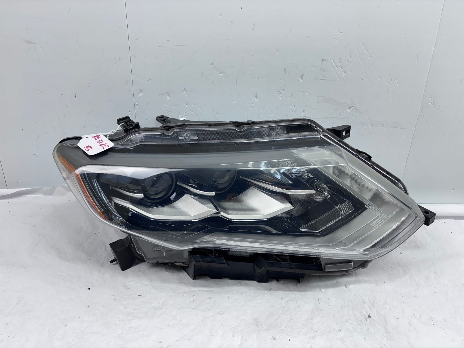 2017-20 Nissan Rogue Front Right LED Headlight OEM Factory OE-Certified
