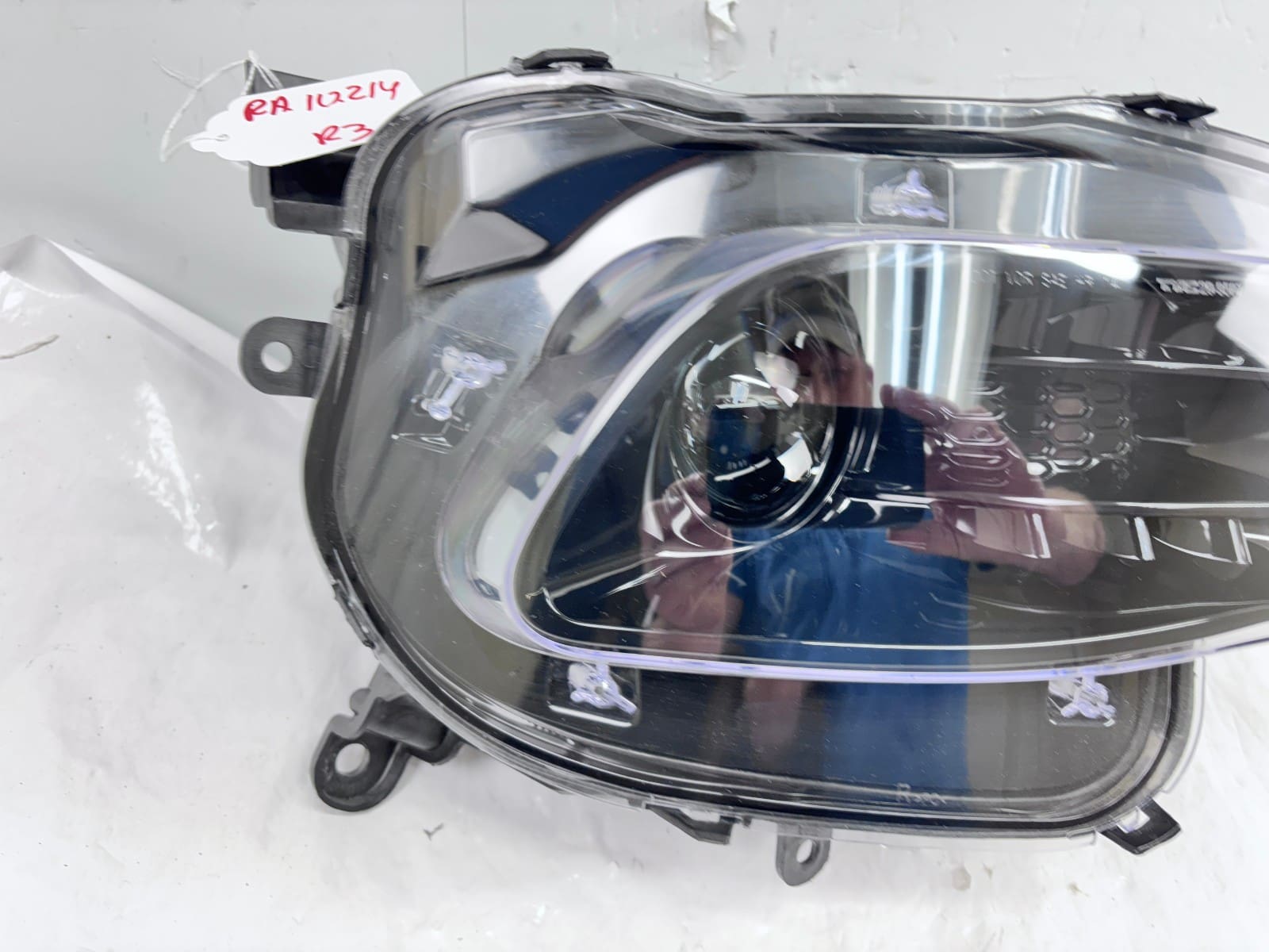 Used 2014-2018 Jeep Cherokee Front Right Halogen CAPA Headlight - Image 7