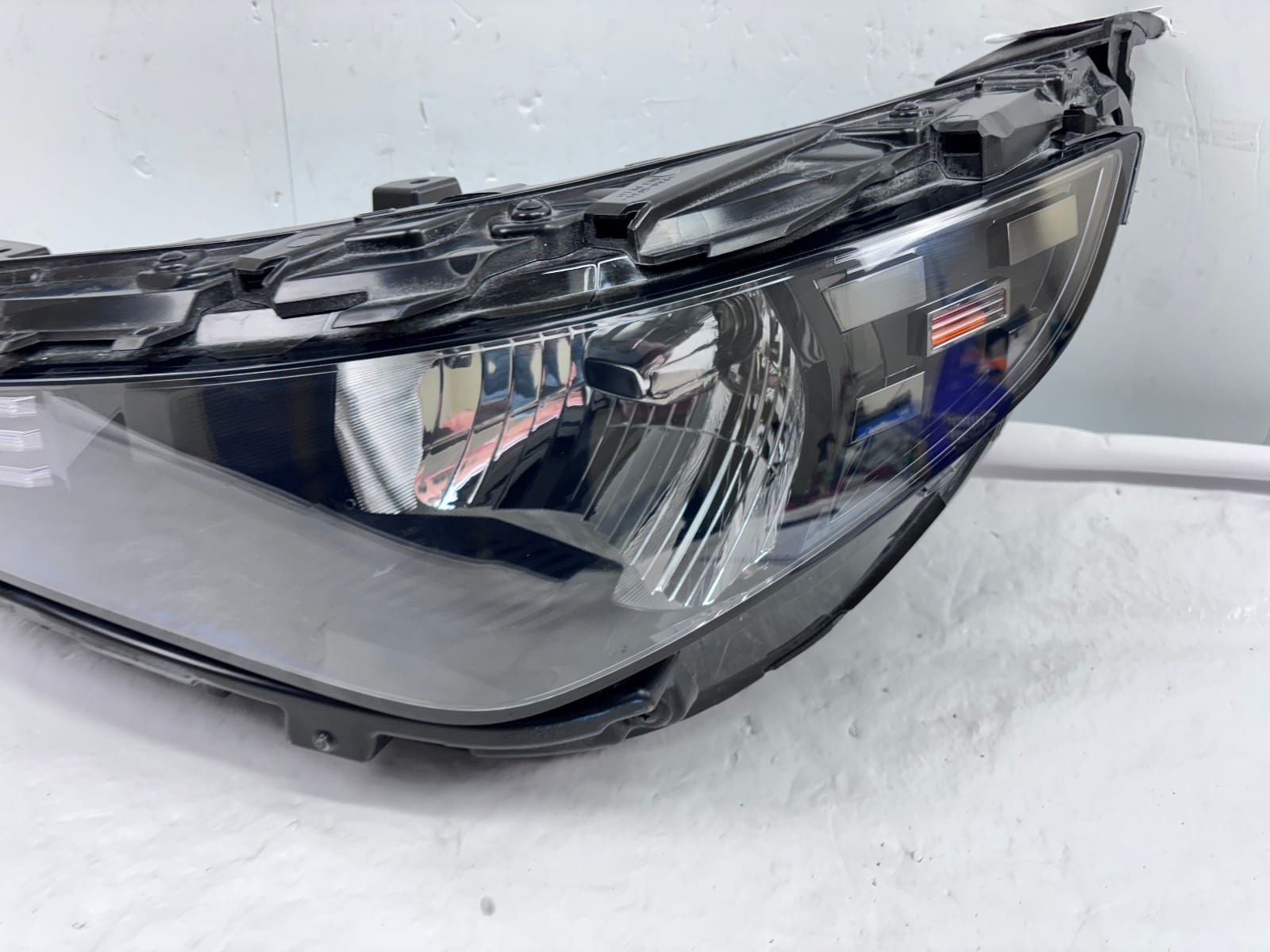 NICE 2023-25 Kia Soul Halogen Front Left OEM Headlight 92101-K0520 - Image 7
