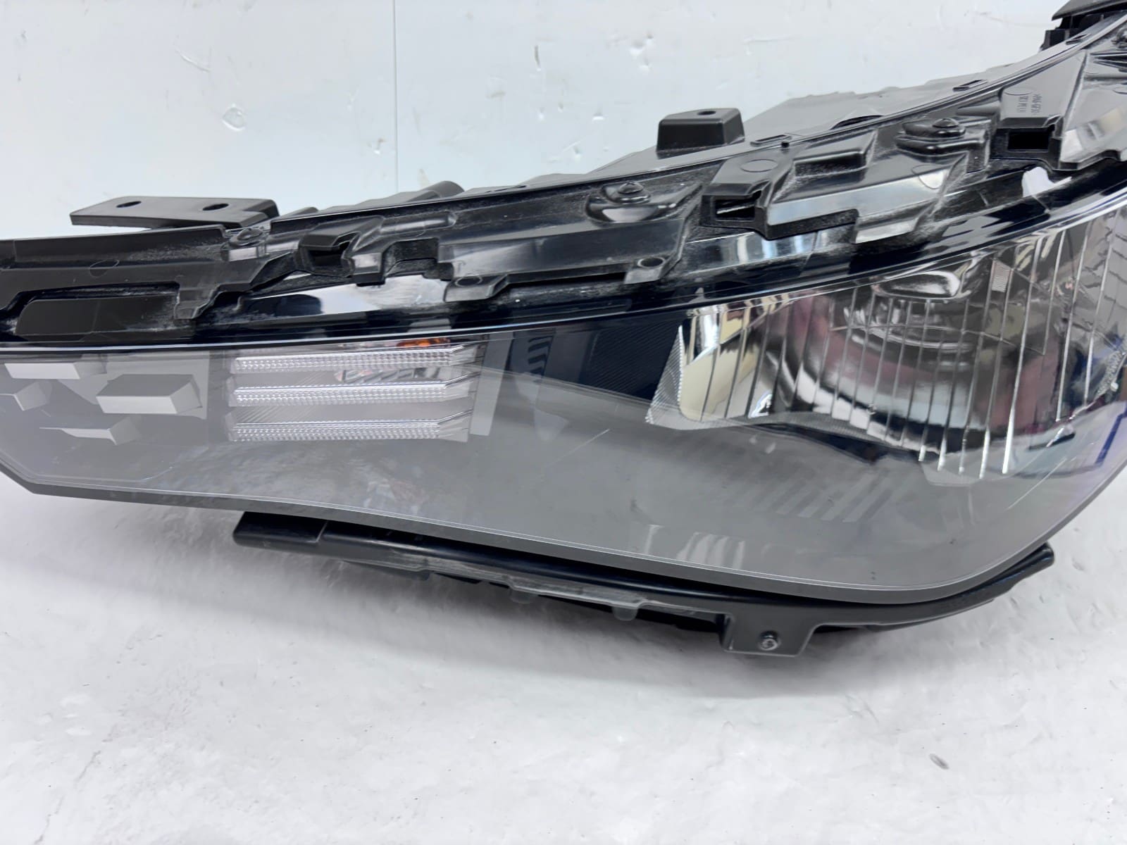 NICE 2023-25 Kia Soul Halogen Front Left OEM Headlight 92101-K0520 - Image 9