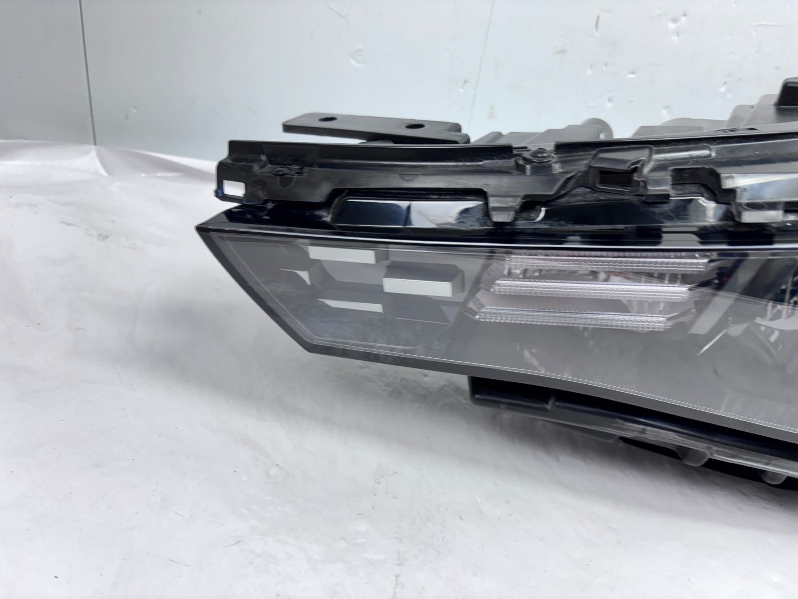 NICE 2023-25 Kia Soul Halogen Front Left OEM Headlight 92101-K0520 - Image 11