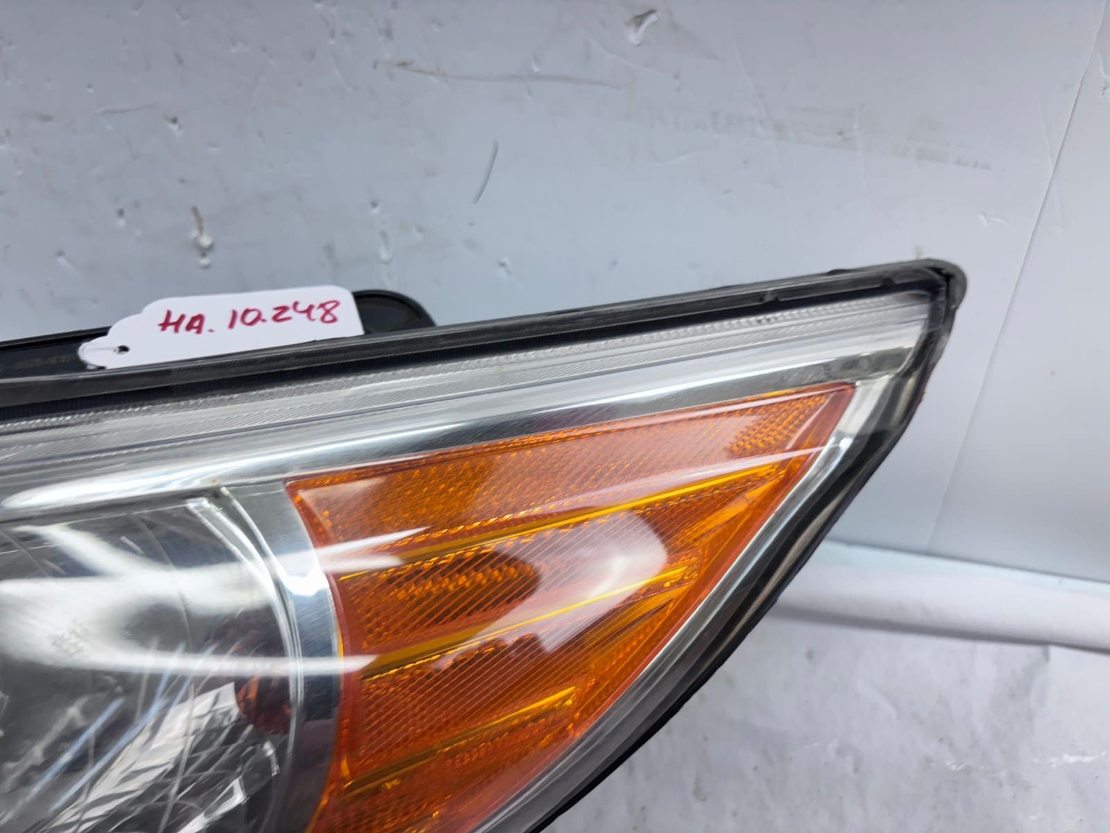 2011-14 Hyundai Sonata Front Left Halogen OEM Headlight 92101-39 Used - Image 11