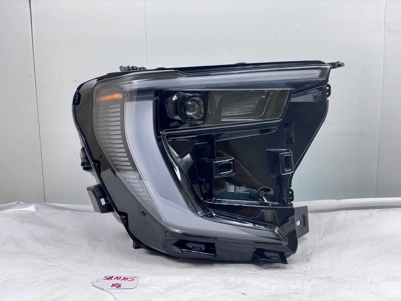 2024-2025 GMC Acadia LED Front Right OEM Headlight 26571115