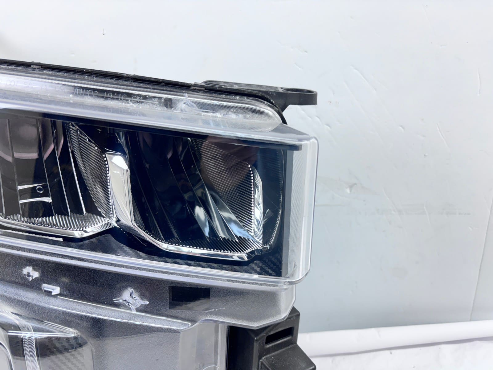 2019-22 Chevy Silverado 1500 LED Front Right OEM Headlight 84621851 - Image 2
