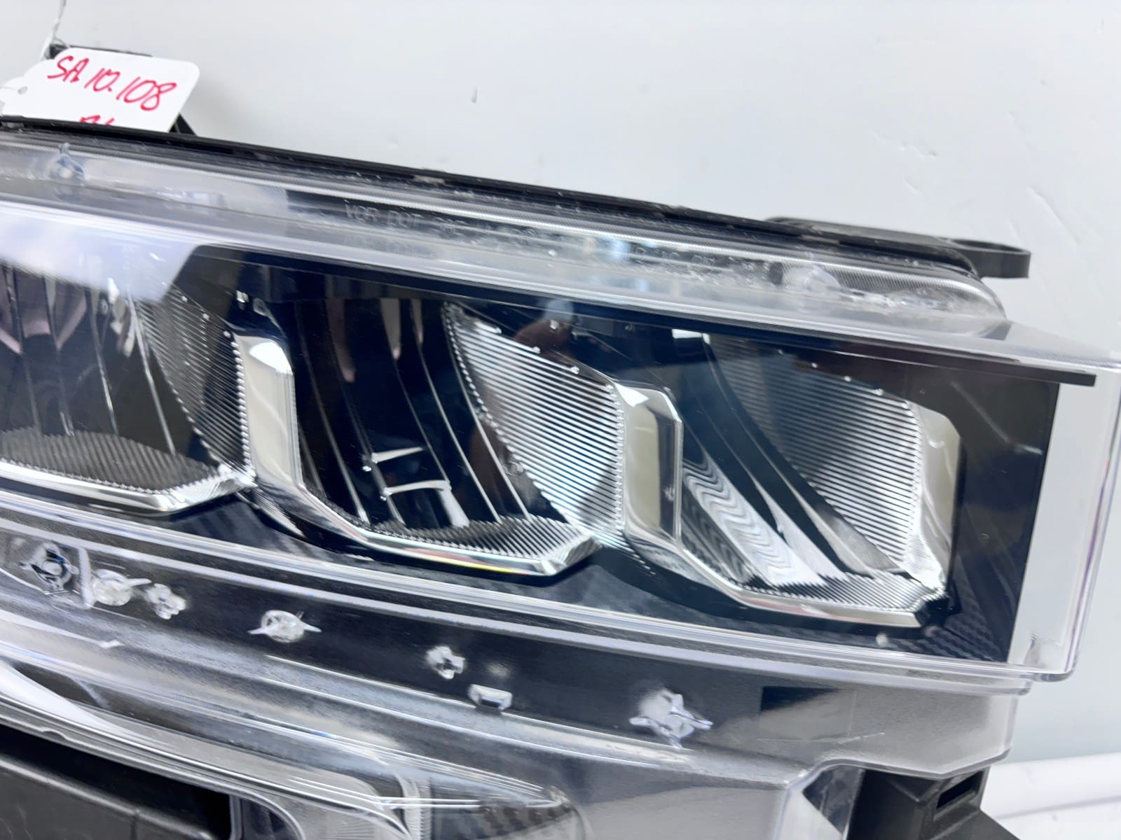 2019-22 Chevy Silverado 1500 LED Front Right OEM Headlight 84621851 - Image 4