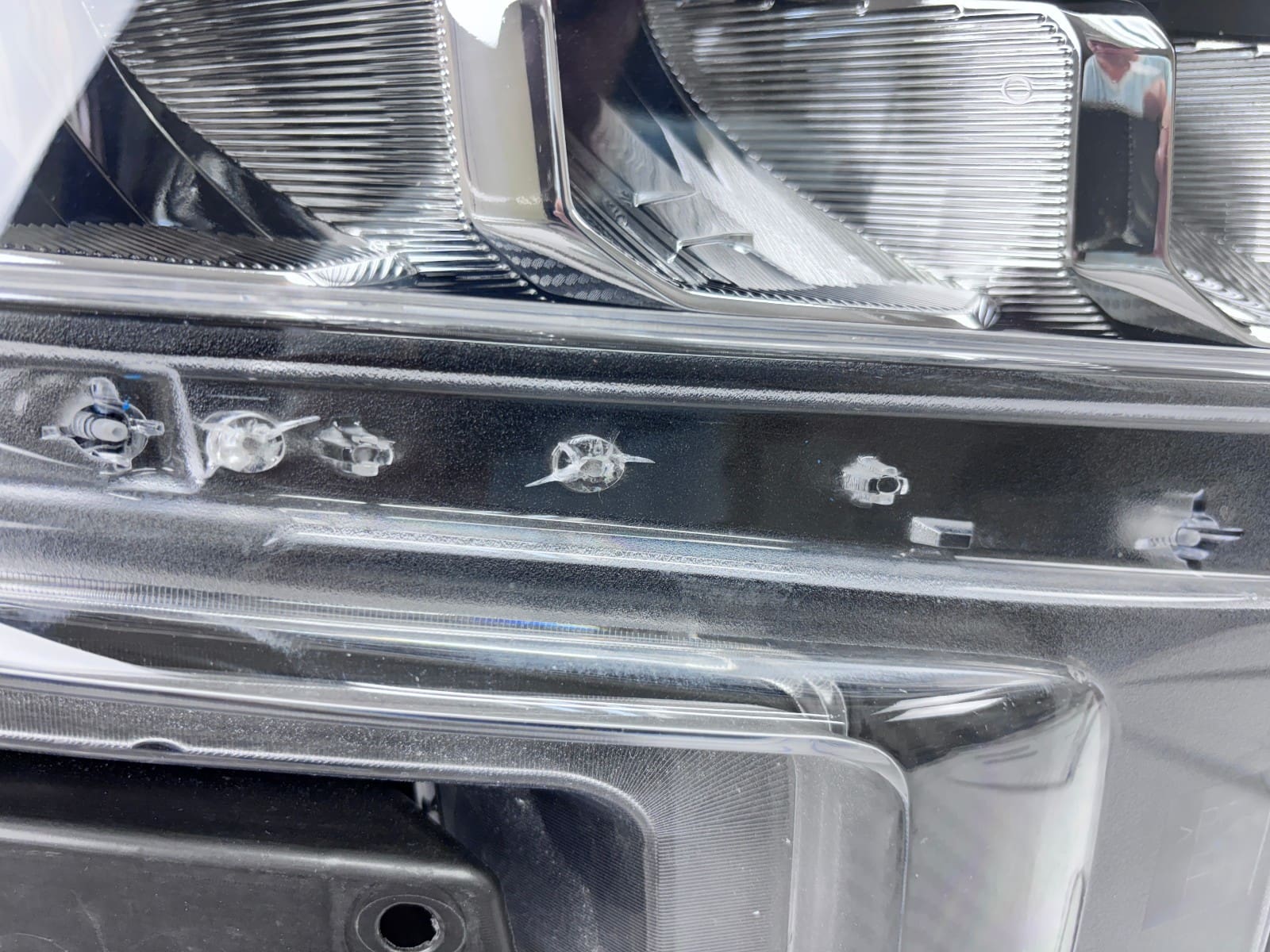 2019-22 Chevy Silverado 1500 LED Front Right OEM Headlight 84621851 - Image 9