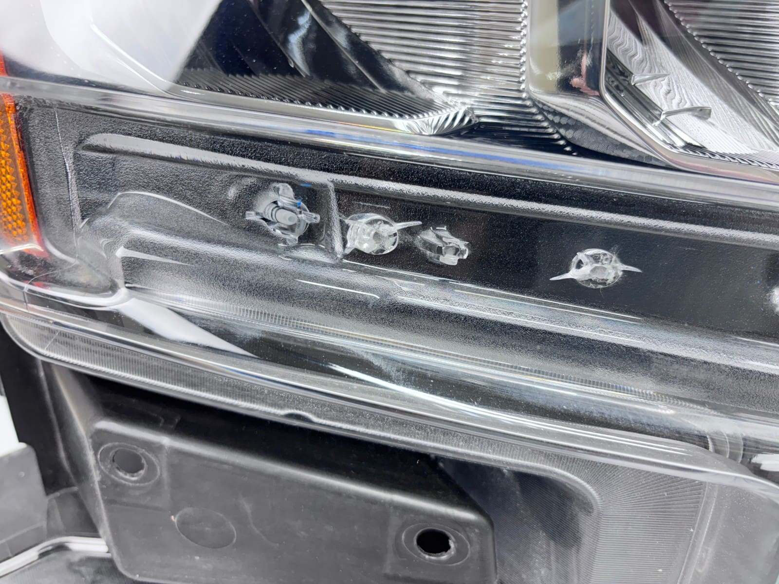 2019-22 Chevy Silverado 1500 LED Front Right OEM Headlight 84621851 - Image 12