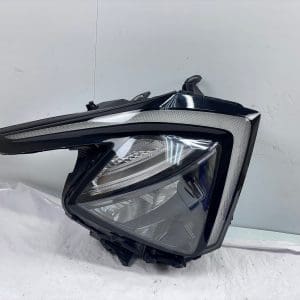 Used 2022-25 Kia Sportage Front Right OEM LED Headlight 92102-DW000