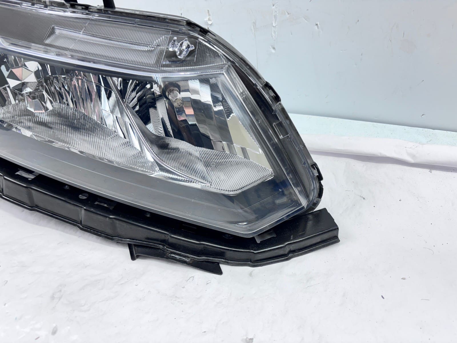 NICE COMPLETE 2013-15 Honda Civic Halogen Front Right OEM Headlight - Image 3