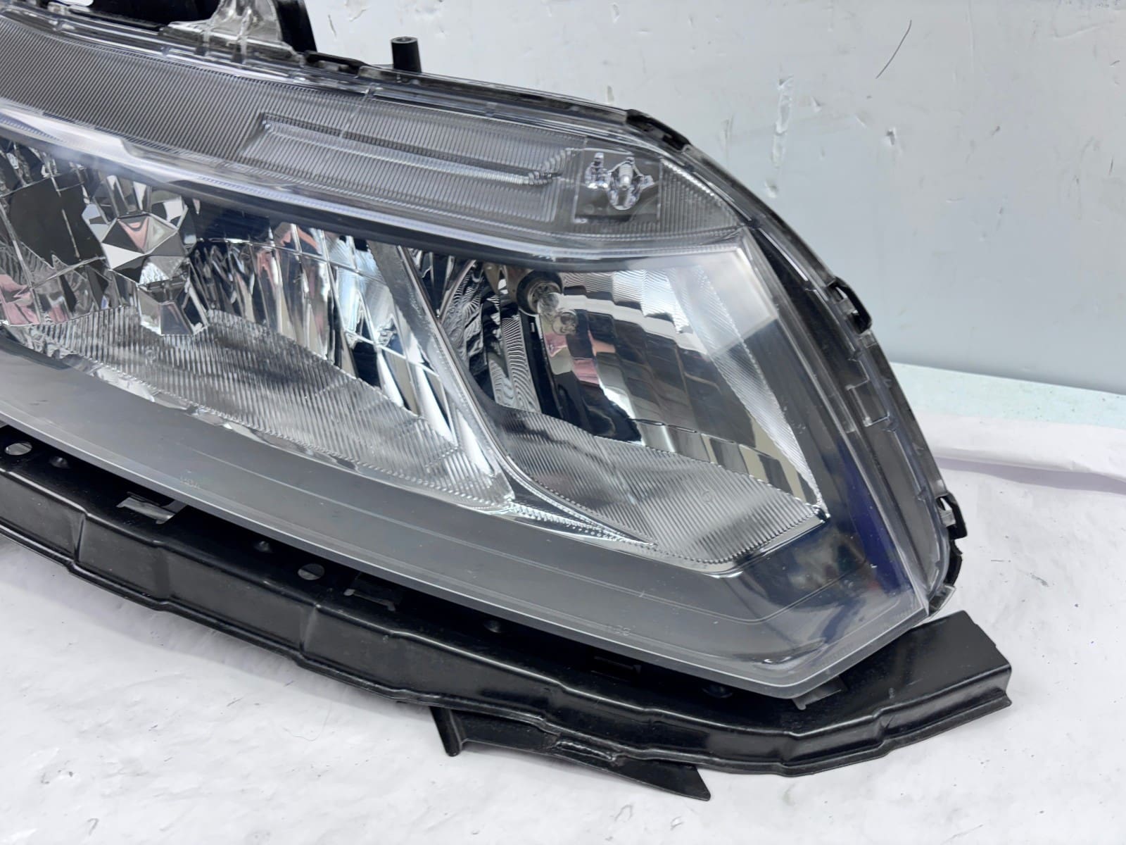 NICE COMPLETE 2013-15 Honda Civic Halogen Front Right OEM Headlight - Image 5