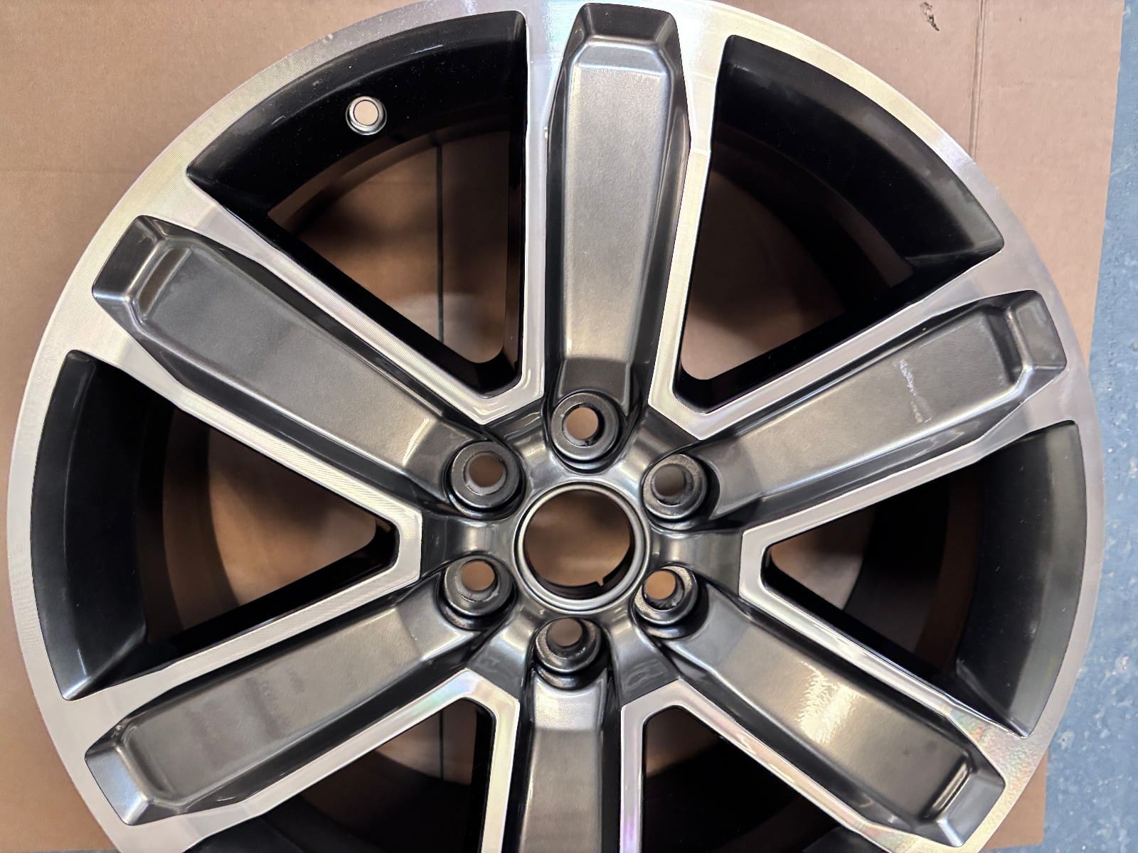 2017-23 GMC Acadia OEM 20x8 Inch Wheel Mach & Black 23101920 - Image 8