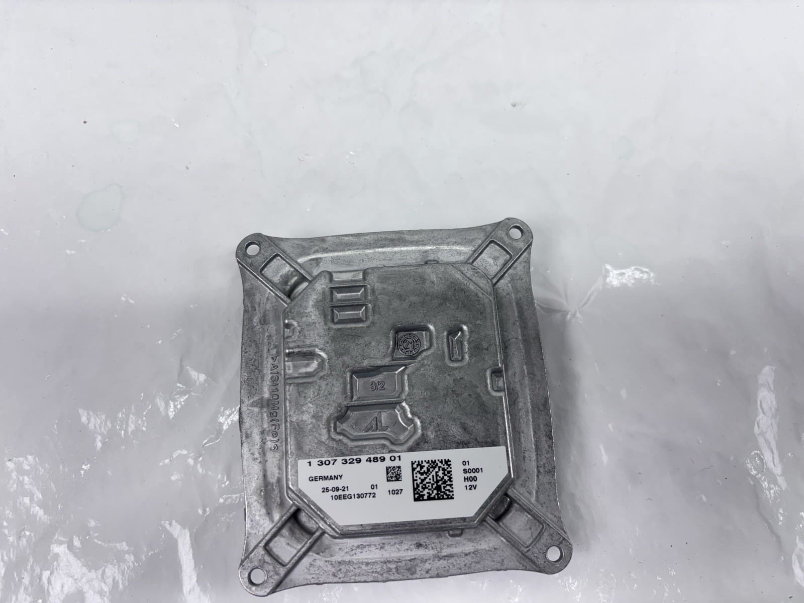 2014-18 Jeep Cherokee Right LED Headlight Module Genuine OEM 68233004AA