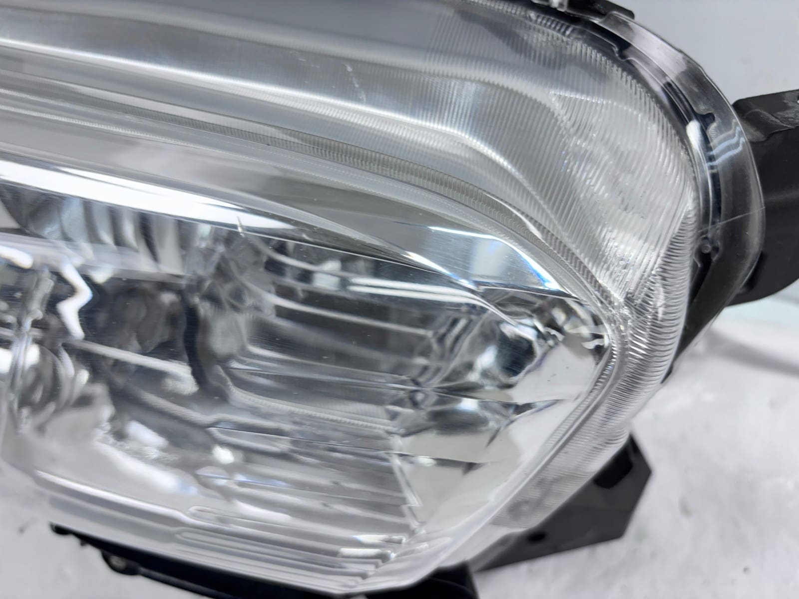 2016-2022 Toyota Tacoma Halogen Front Right OEM Headlight - Image 5